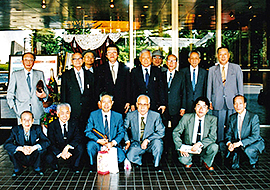 東亜医学協会の会合（前列左端が伊藤）